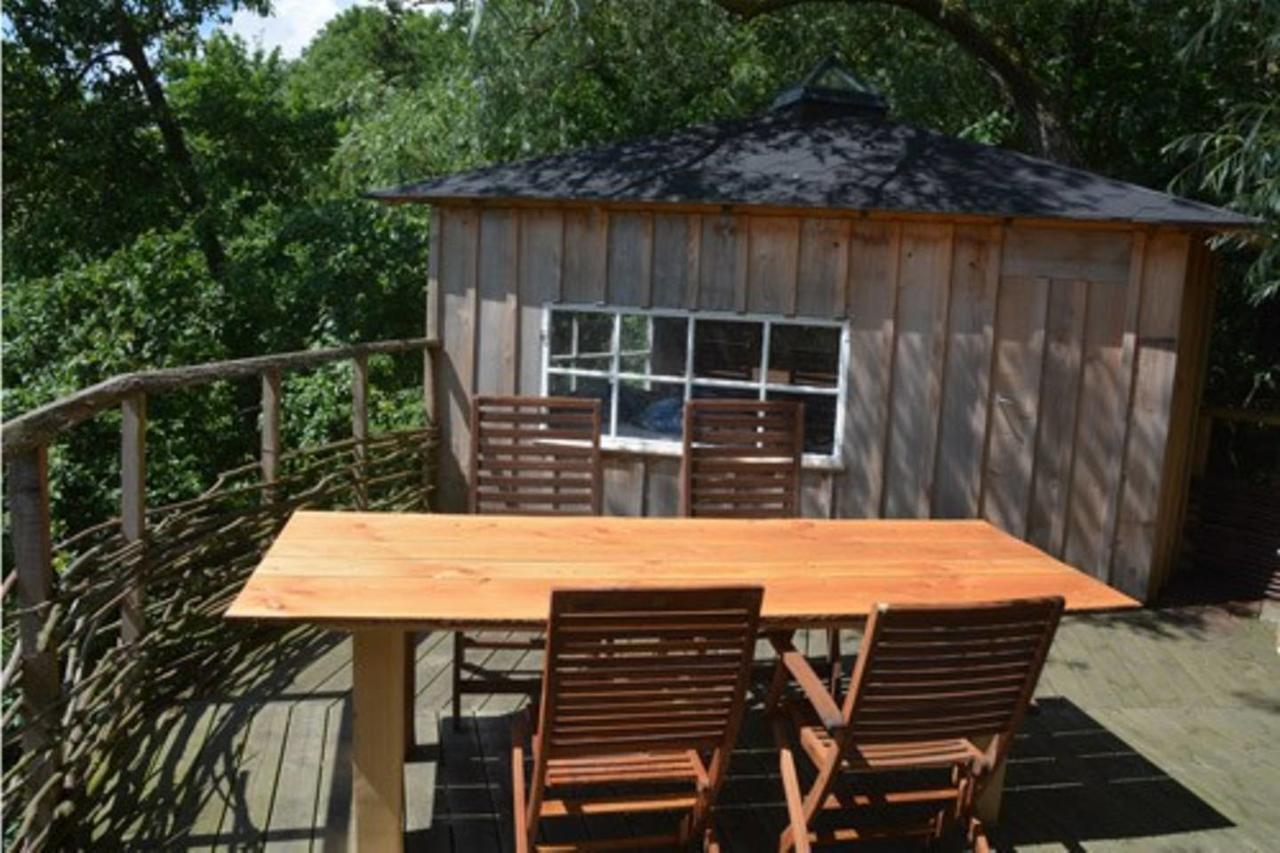 Treehouse B&B Rabjerg エクステリア 写真